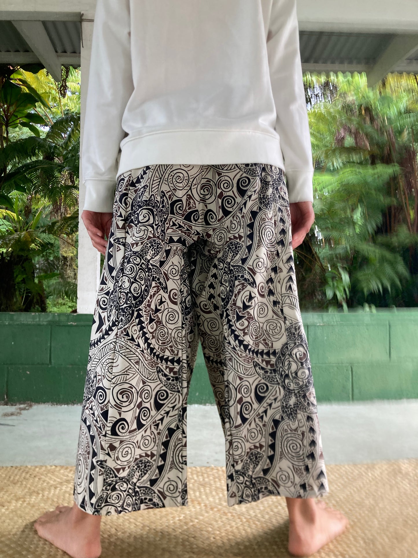 Hawaiian Pants・Beige Honu /Cotton 100%