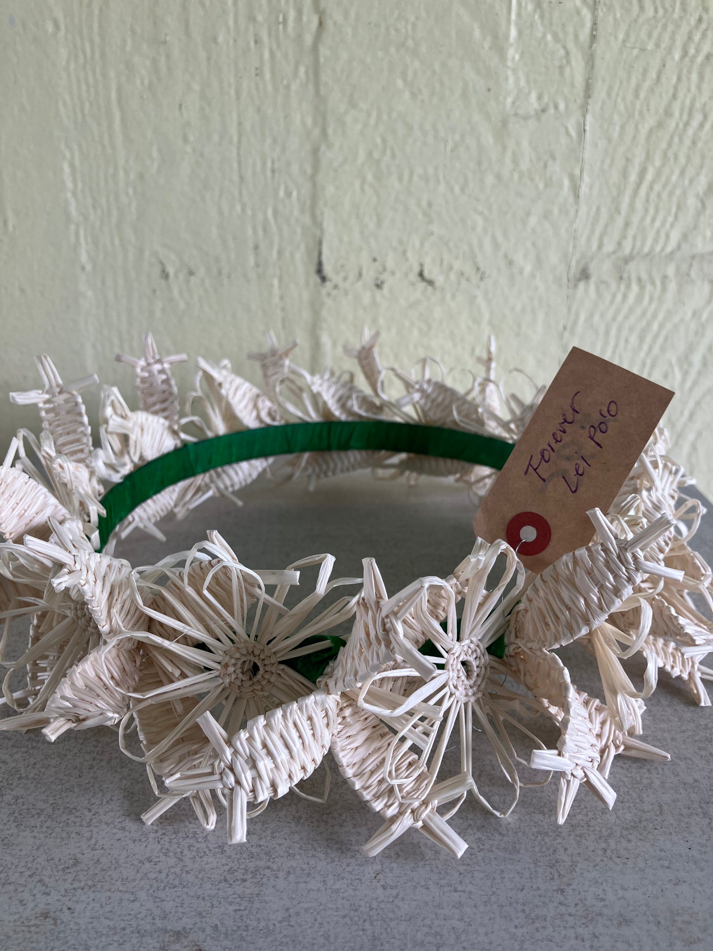 Forever Lei Poʻo - White Crown