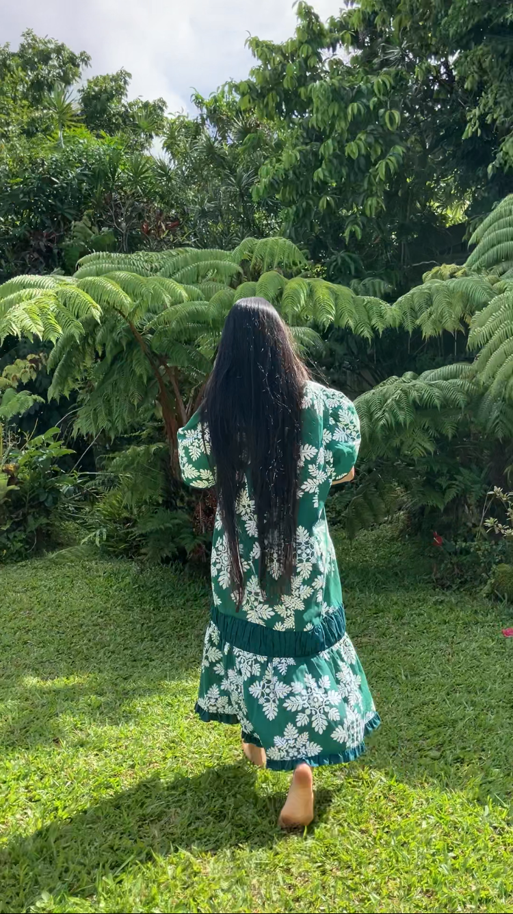 The Hana Hou Collection By Jane M Vintage Muʻumuʻu Green