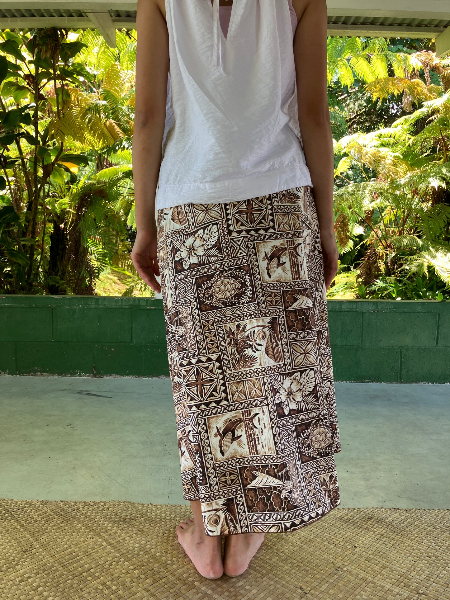 Hawaiian Wrap Skirt -Hawaiian Square (brown) /Cotton 100%