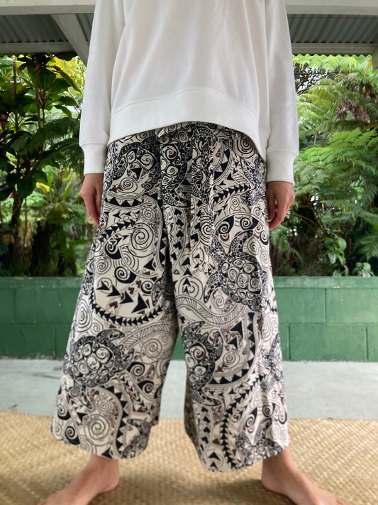 Hawaiian Pants・Beige Honu /Cotton 100%