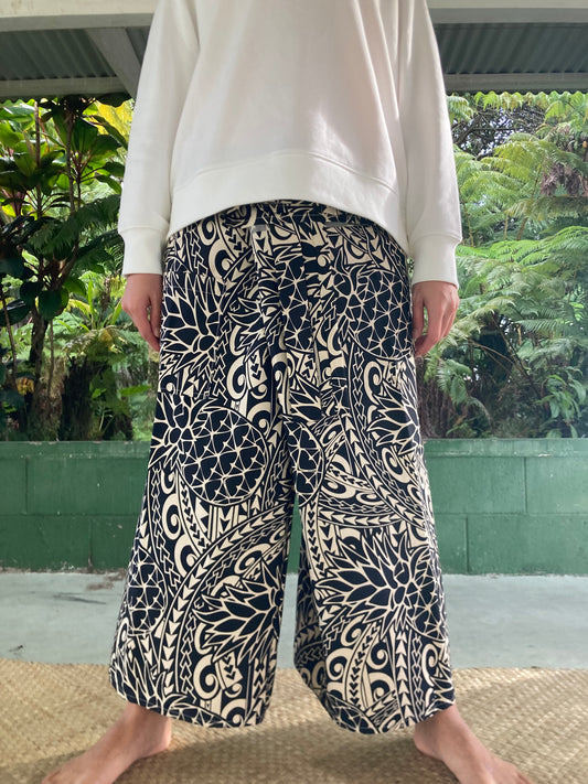 Hawaiian Pants・Tapa Pinapple (Black) /Cotton 100%