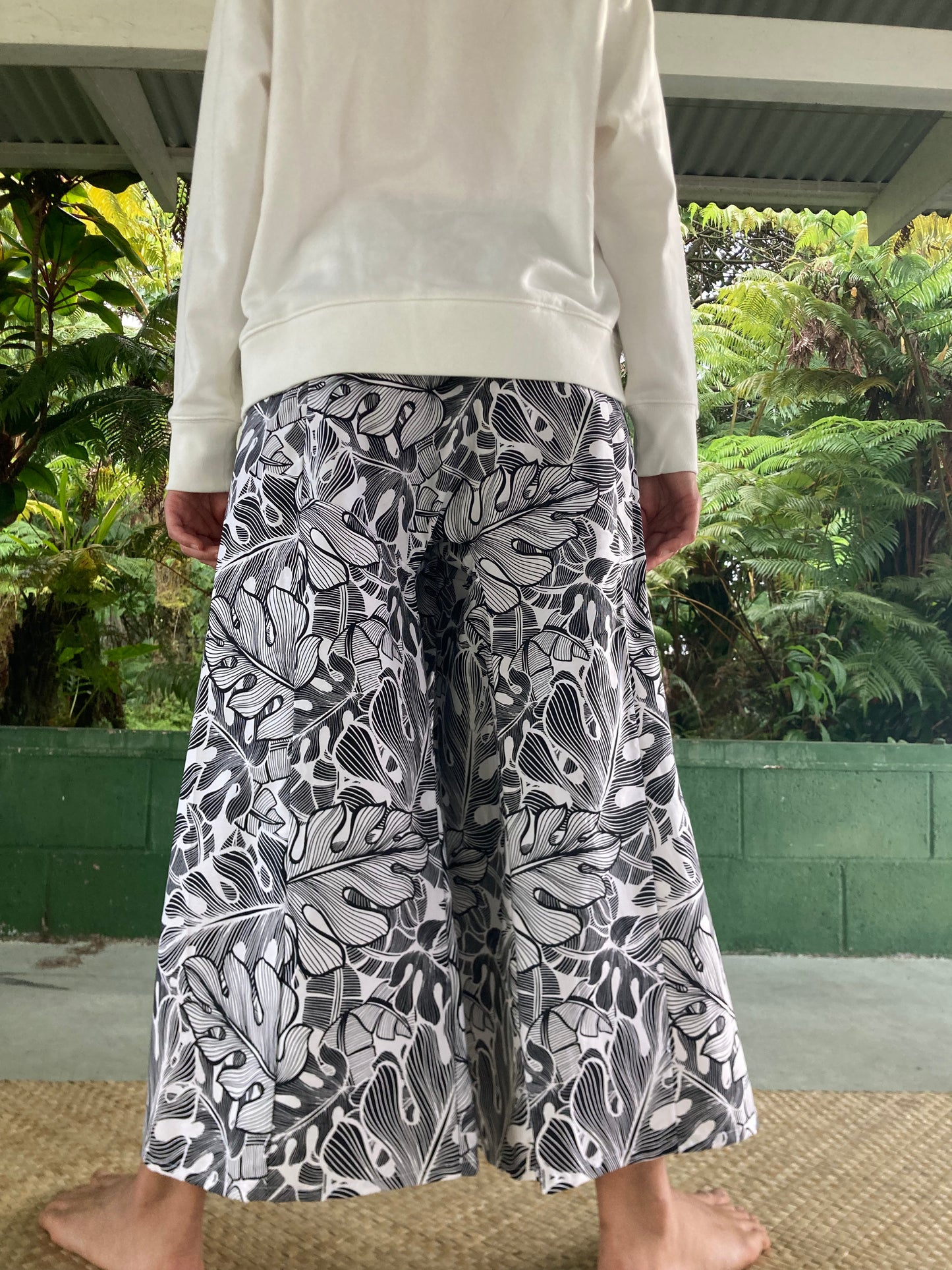 Hawaiian Pants・Gray Lauaʻe /Cotton 100%