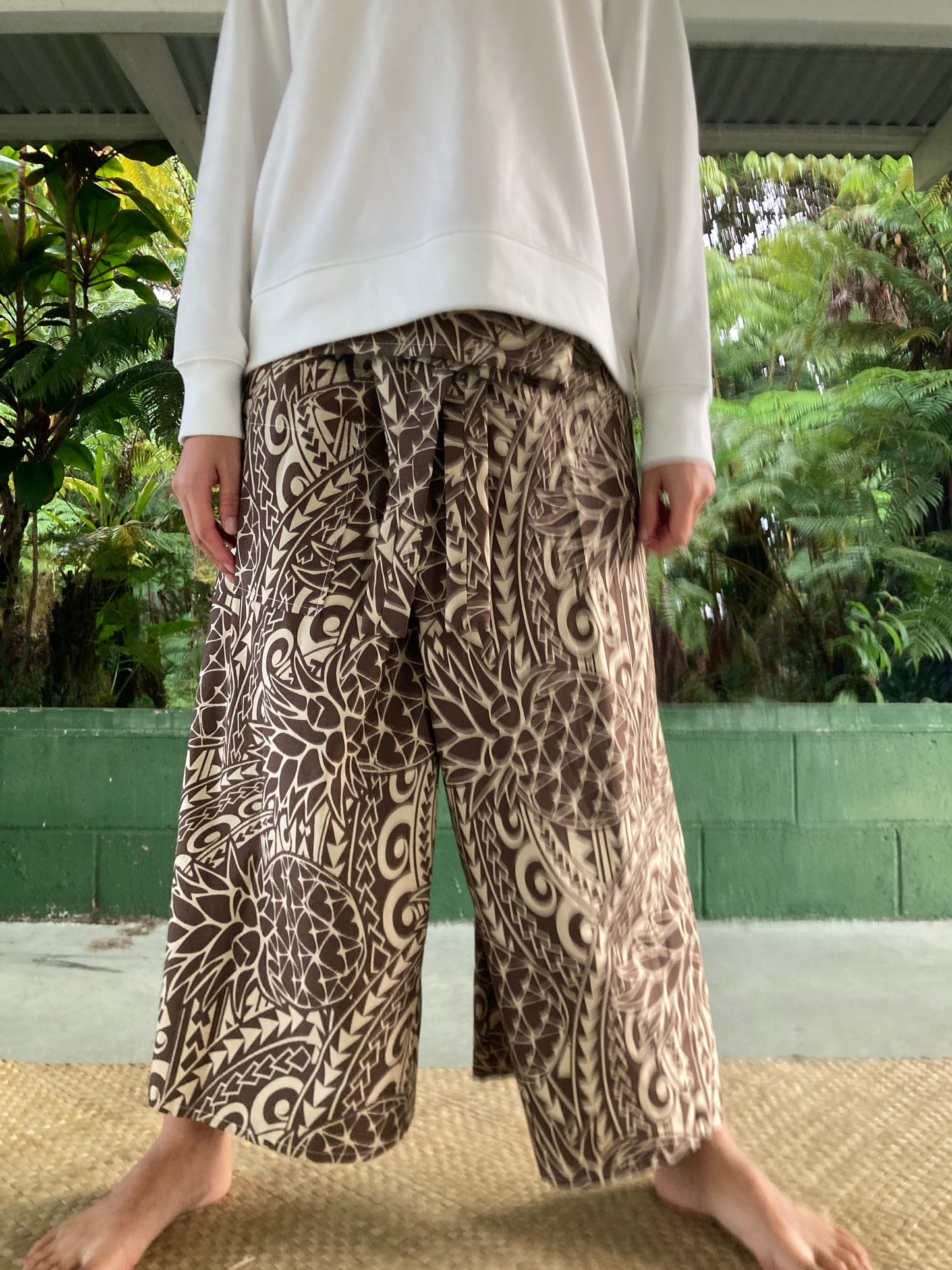 Hawaiian Pants・Tapa Pinapple (Brown) /Cotton 100%