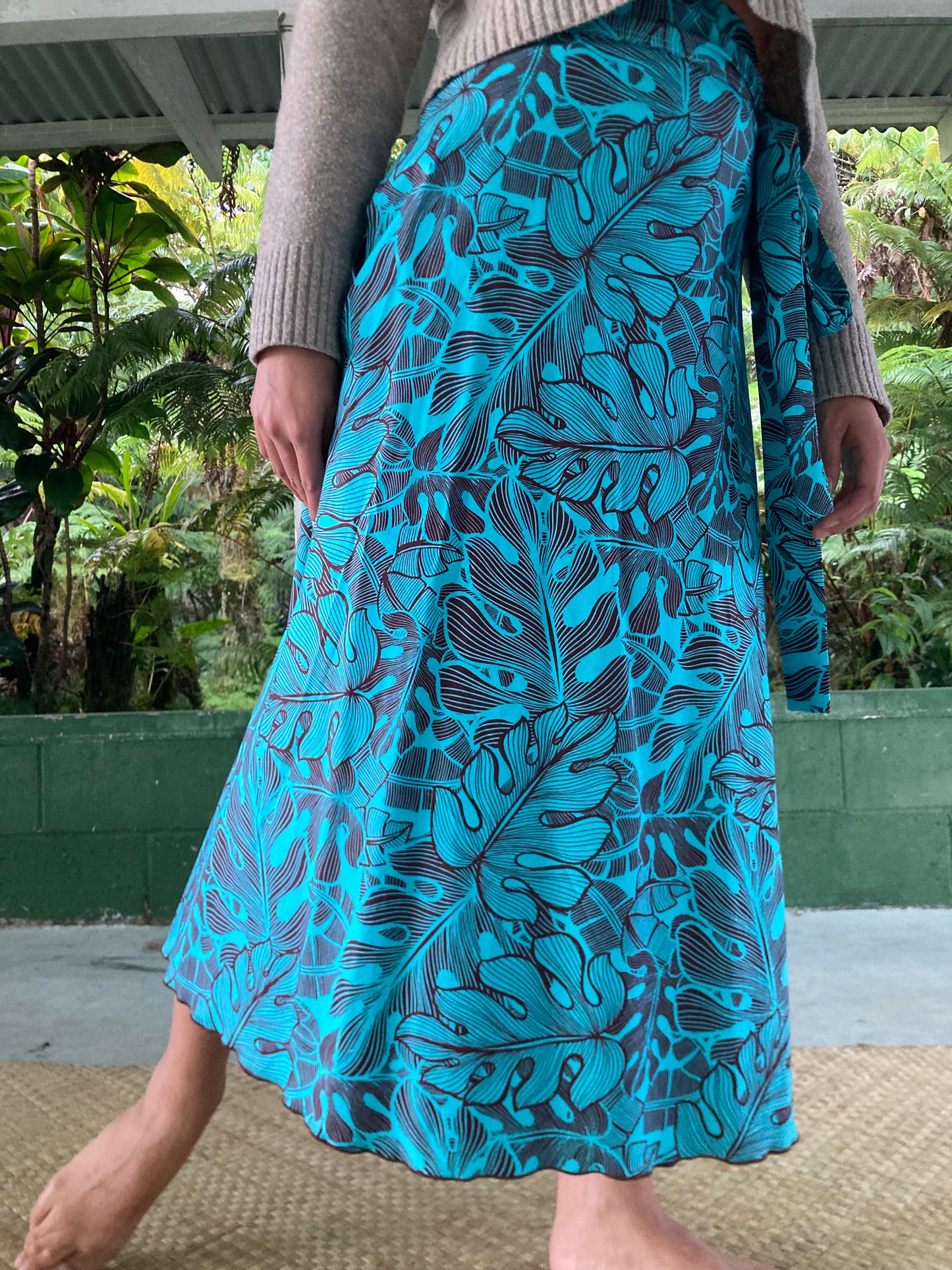 Hawaiian Wrap Skirt -Aqua Lauaʻe (Cotton 100%)