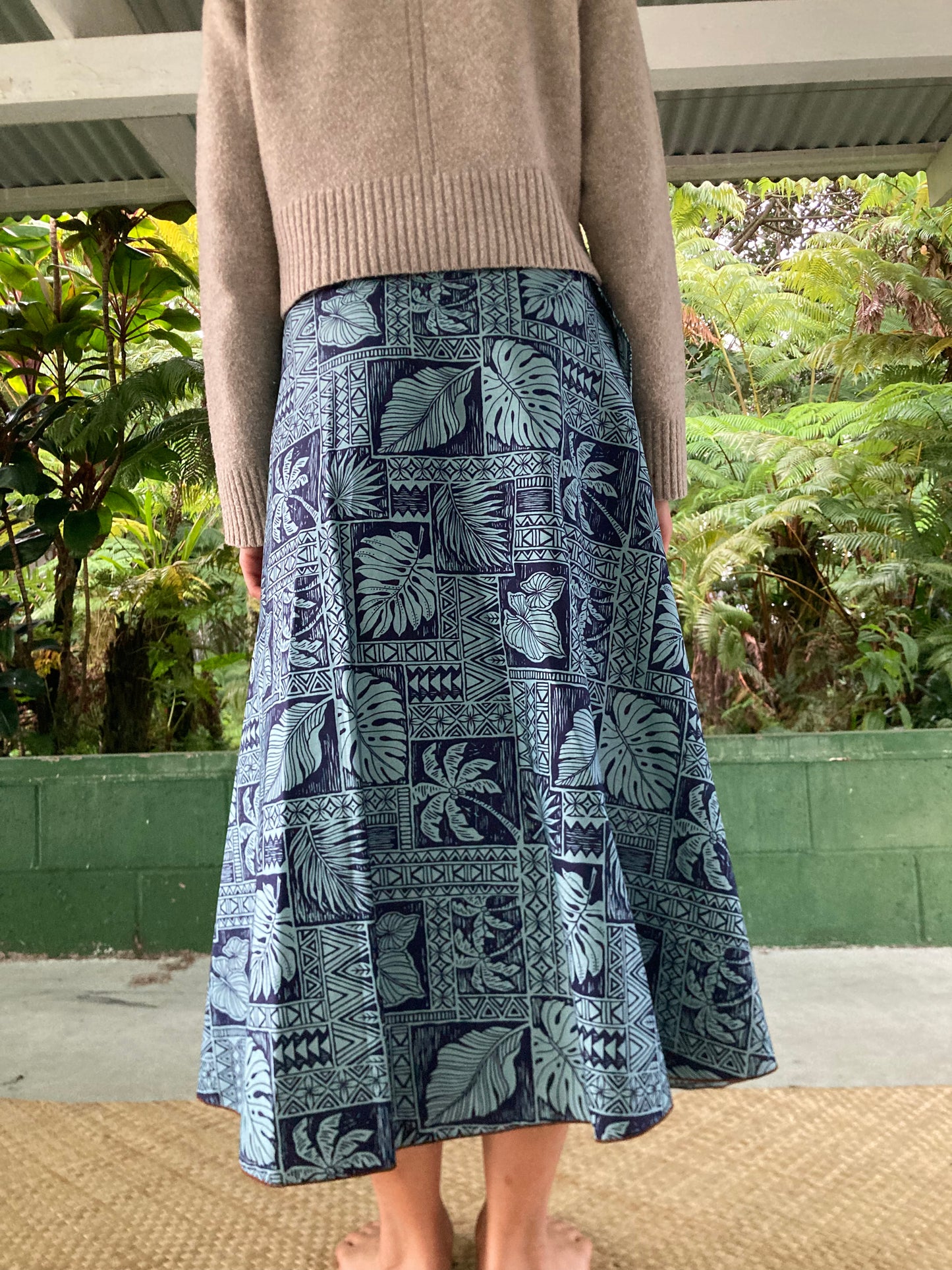 Hawaiian Wrap Skirt -Leaf lover/blue (Cotton 100%)