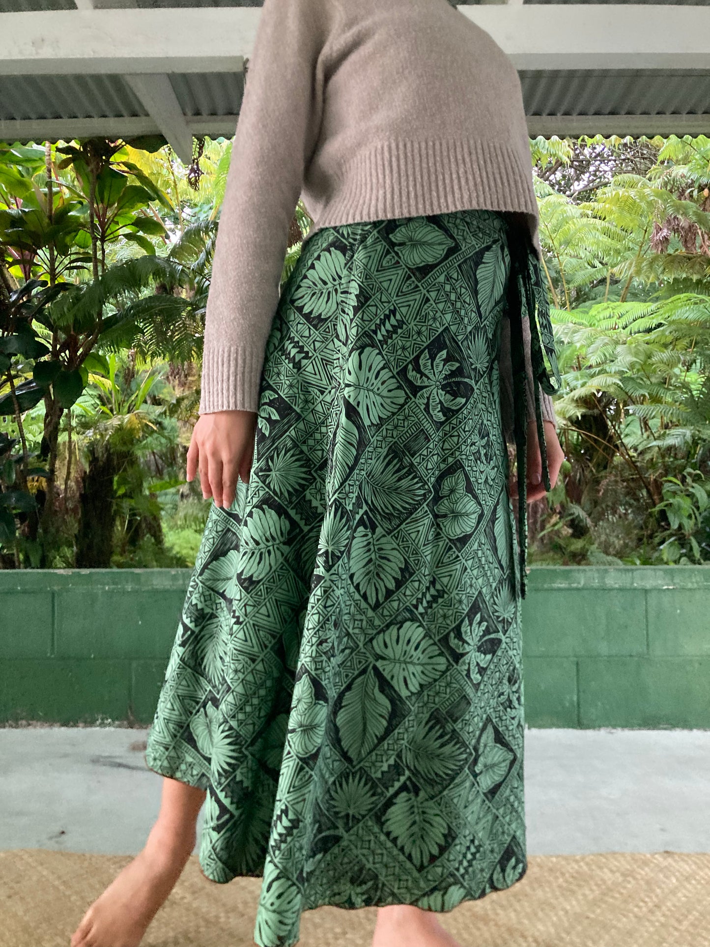 Hawaiian Wrap Skirt -Leaf lover/green (Cotton 100%)