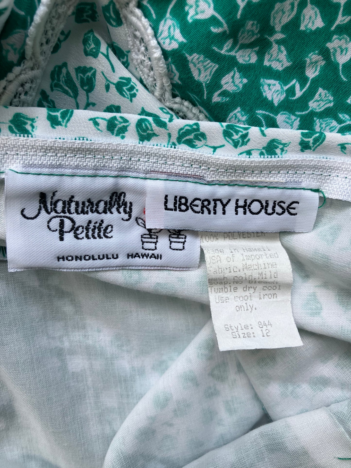 Liberty House/Naturally Petite Vintage Muʻumuʻu Green