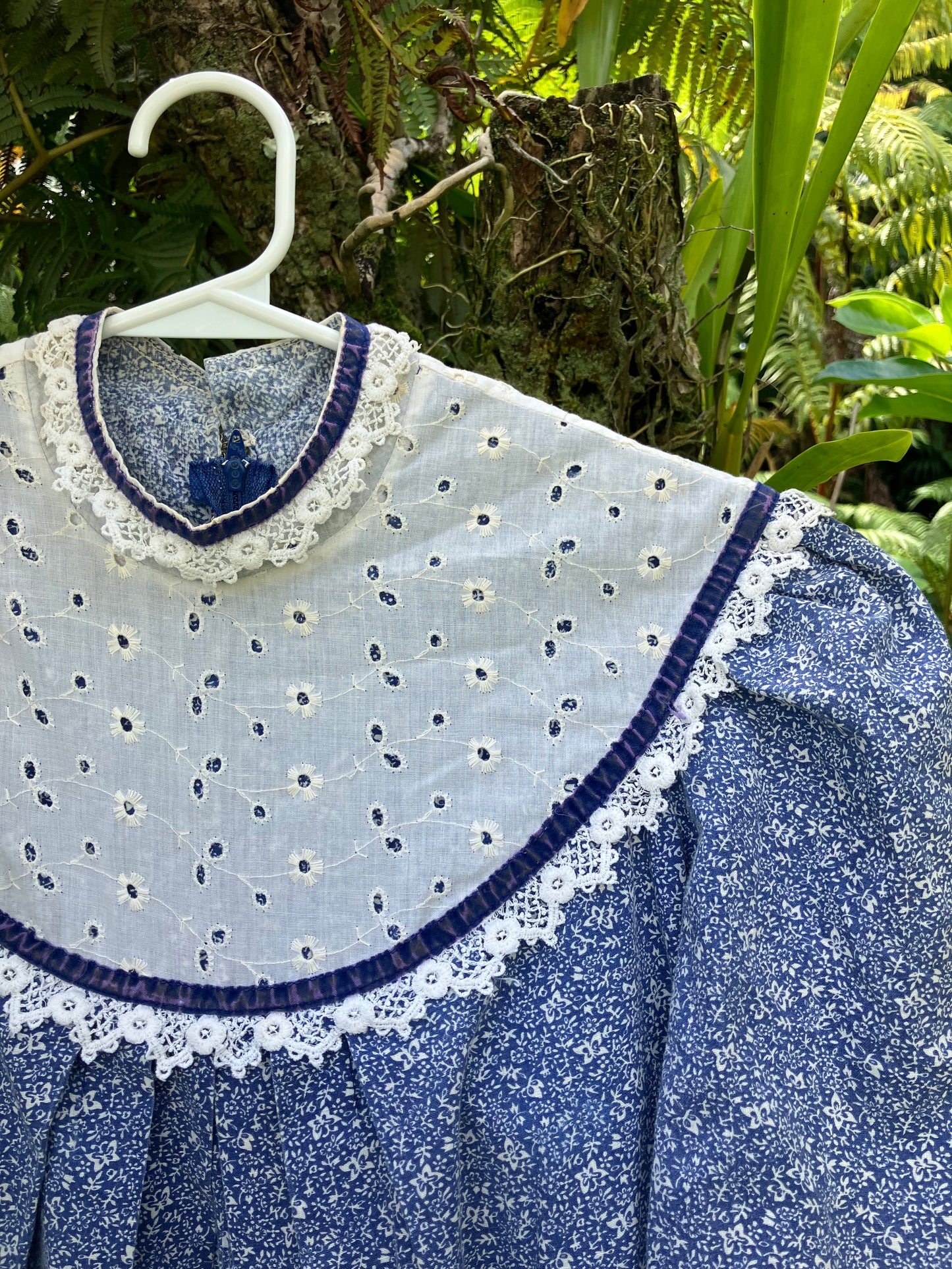 Bete Inc. Hawaii Vintage Muʻumuʻu Blue