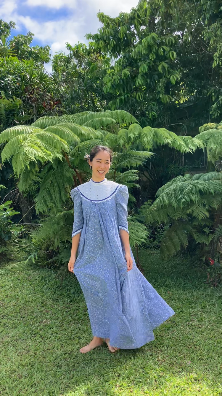 Bete Inc. Hawaii Vintage Muʻumuʻu Blue