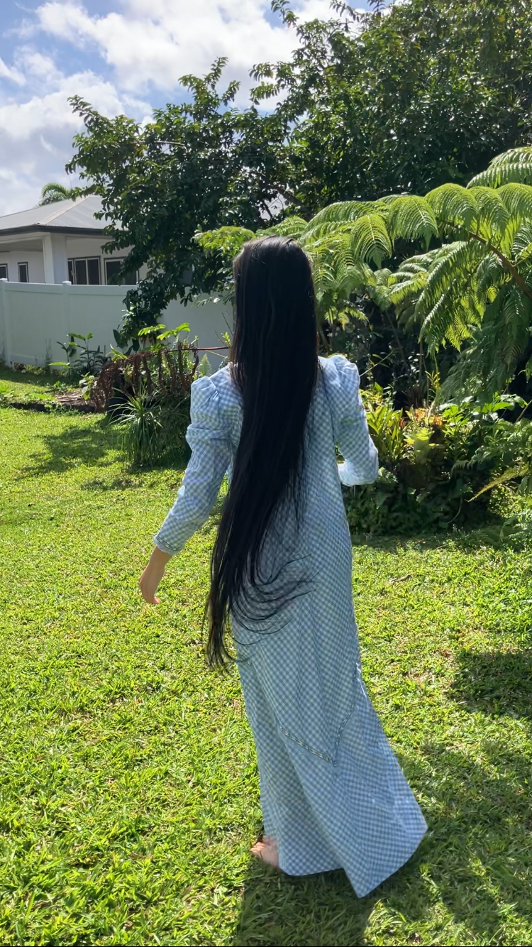 Tagless Wonder (Handmade?)