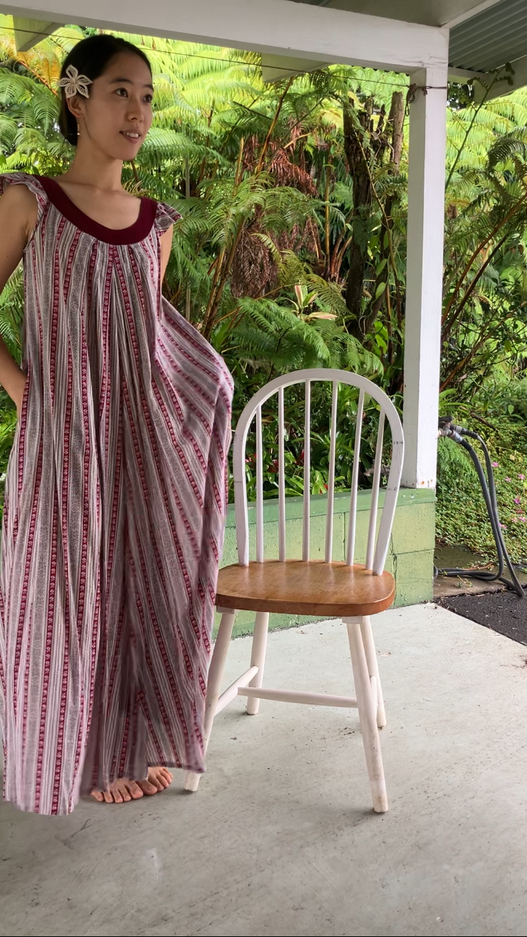Bete Inc. Collection Honolulu Muʻumuʻu Crimson