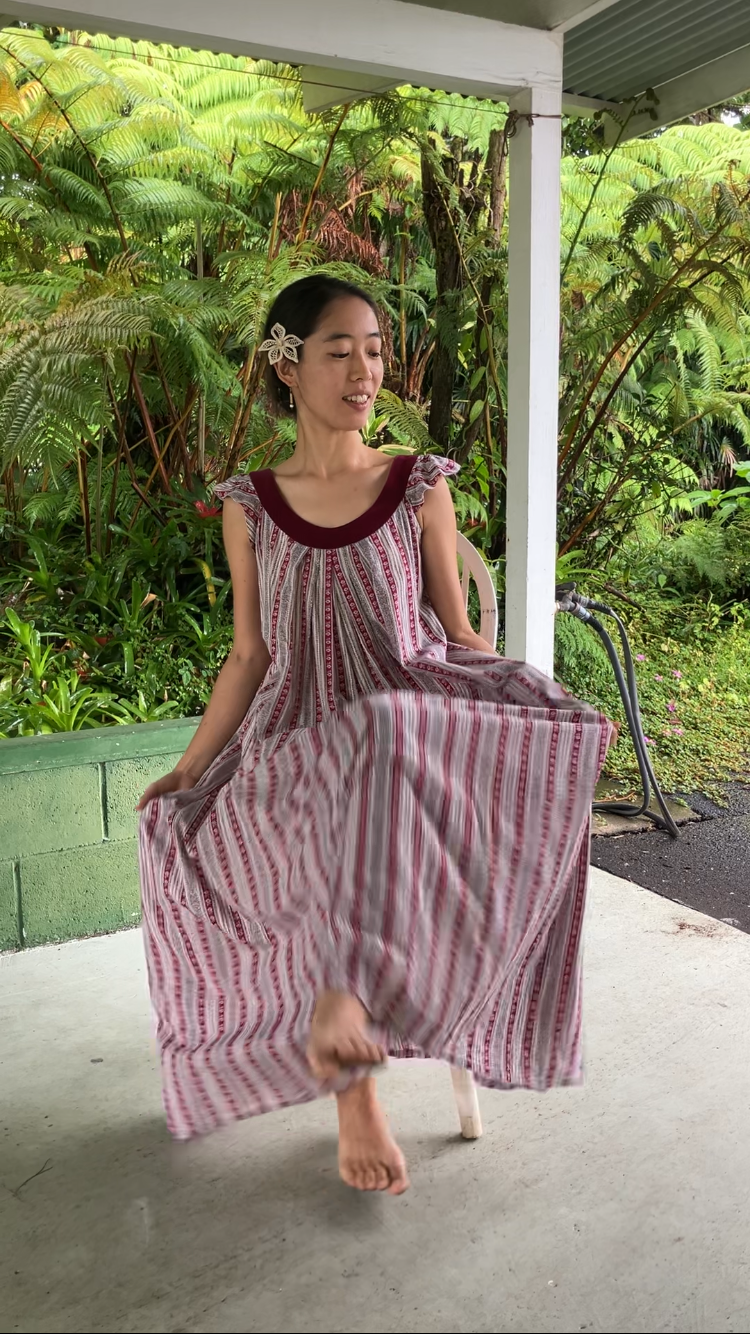Bete Inc. Collection Honolulu Muʻumuʻu Crimson