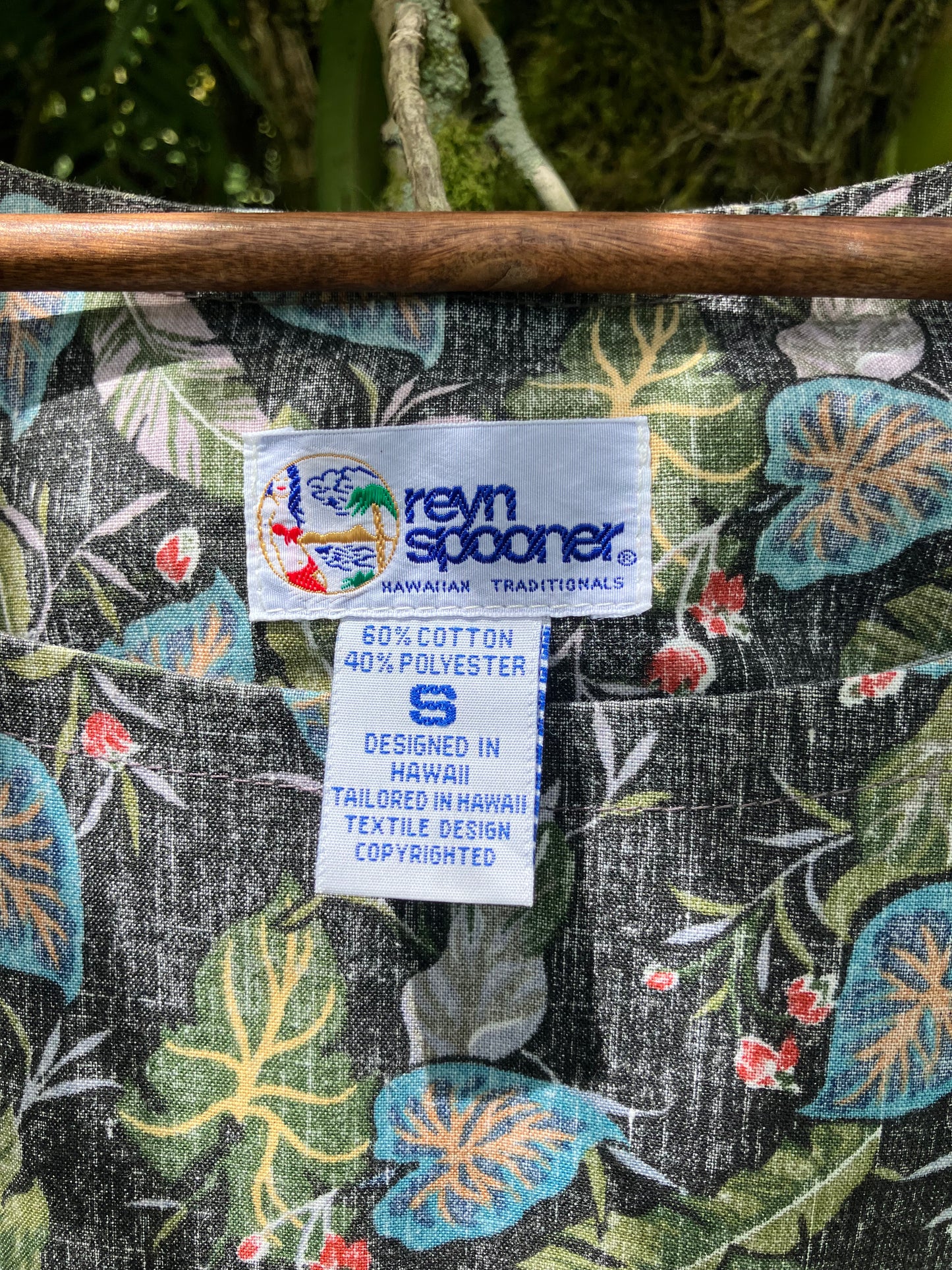 Reyn Spooner Square neck Muʻumuʻu Black