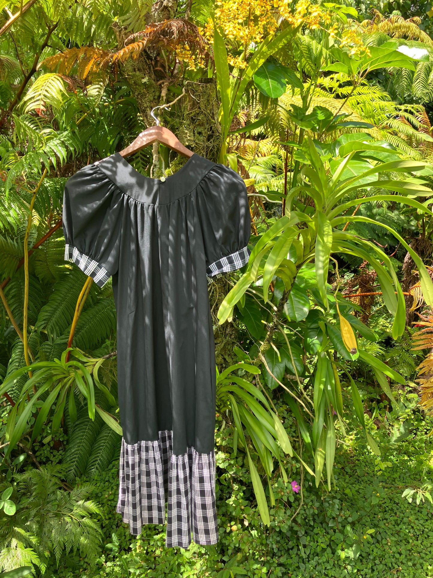 Lucky You Palaka Muʻumuʻu Black