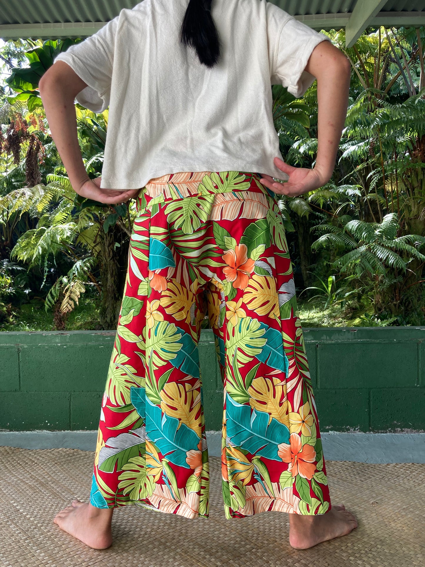 Hawaiian Pants・Plumeria & Hibiscus (red) / Cotton 100%